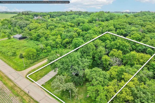 2232 Tower Drive, Stoughton, WI 53589