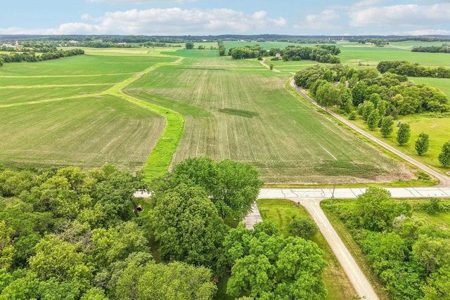 2232 Tower Drive, Stoughton, WI 53589