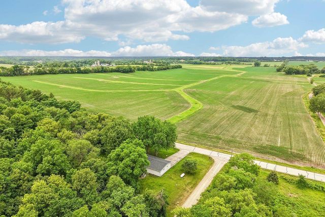 2232 Tower Drive, Stoughton, WI 53589