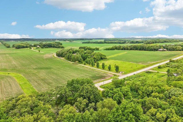2232 Tower Drive, Stoughton, WI 53589