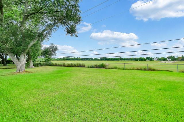 3605 Longherridge Drive, Pearland, TX 77581