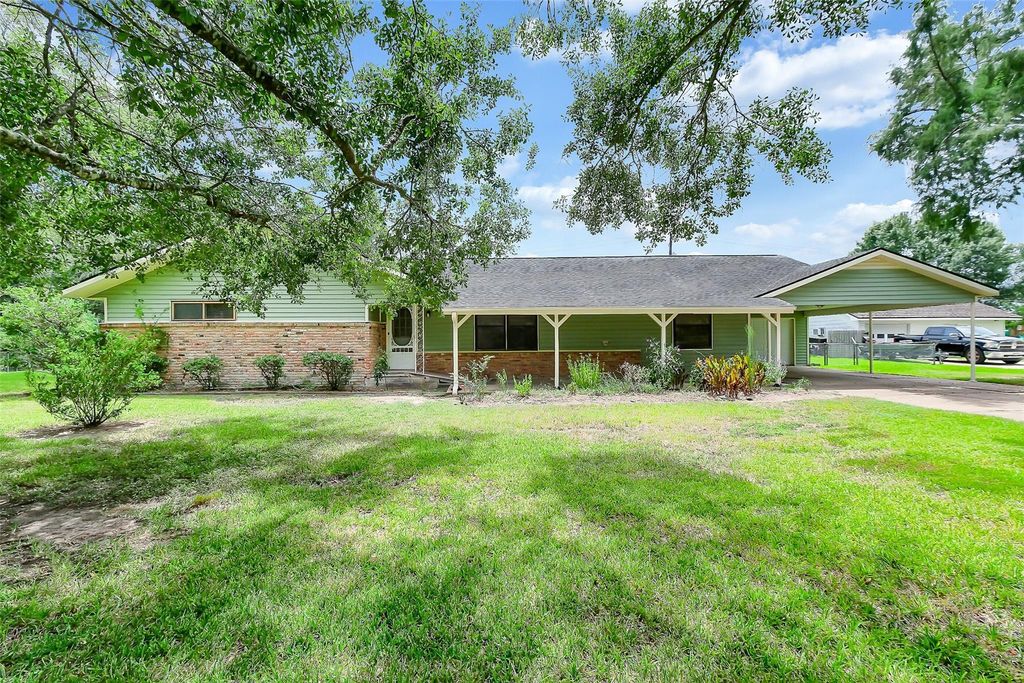 3605 Longherridge Drive, Pearland, TX 77581