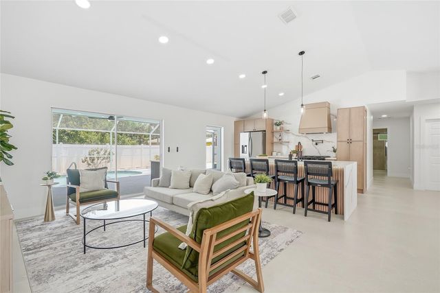 4916 32ND AVENUE DRIVE W, Bradenton, FL 34209