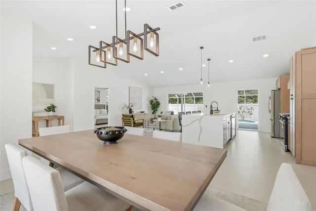 4916 32ND AVENUE DRIVE W, Bradenton, FL 34209
