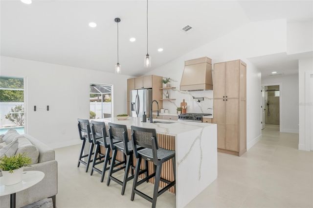 4916 32ND AVENUE DRIVE W, Bradenton, FL 34209