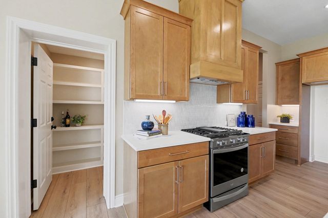 12077 E Pepperwood St, Wichita, KS 67226