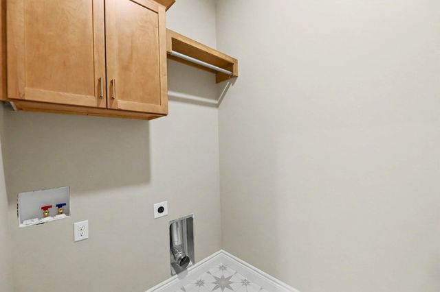 12077 E Pepperwood St, Wichita, KS 67226