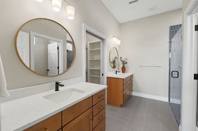 12077 E Pepperwood St, Wichita, KS 67226