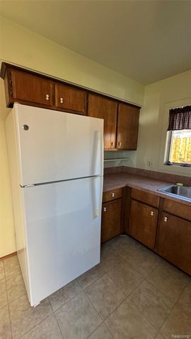 19918 Great Oaks Circle S 136, Clinton Charter Township, MI 48036