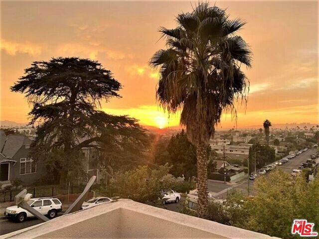 4723 W 17th Street, Los Angeles, CA 90019