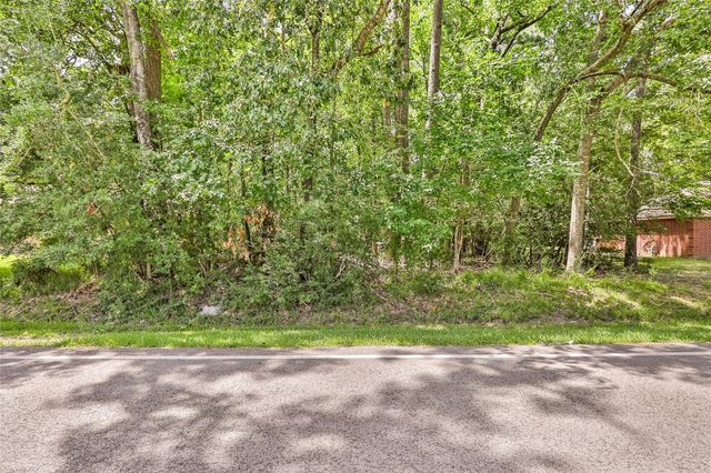 18334 Steele Point Drive, Crosby, TX 77532