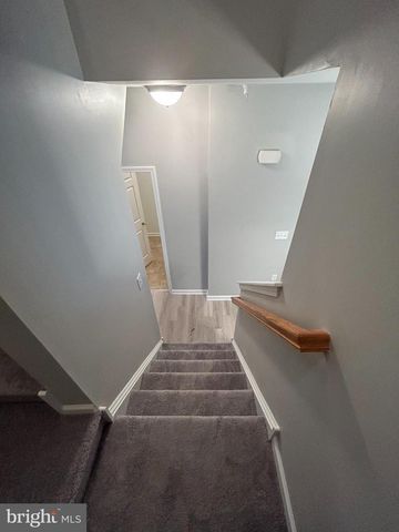 1050 LAMBERTON ST, Trenton, NJ 08611