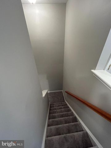 1050 LAMBERTON ST, Trenton, NJ 08611