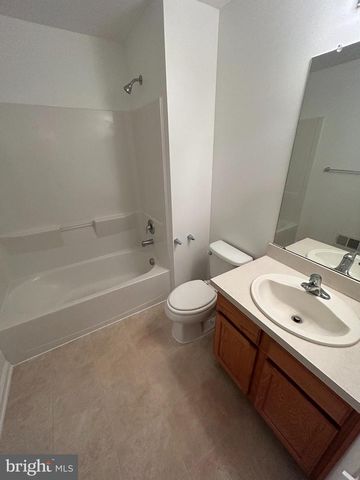 1050 LAMBERTON ST, Trenton, NJ 08611