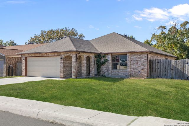 8127 Sunshine trail, San Antonio, TX 78244