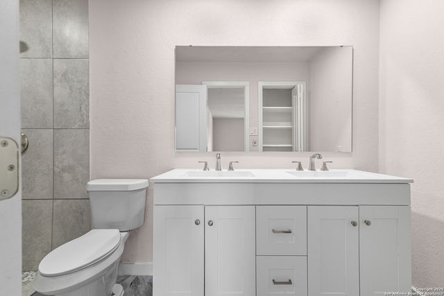 8127 Sunshine trail, San Antonio, TX 78244