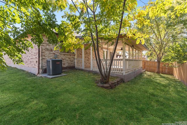 8127 Sunshine trail, San Antonio, TX 78244