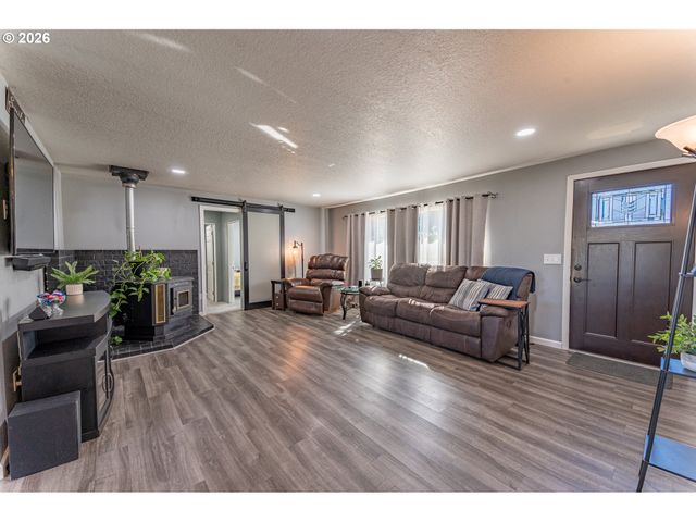 1654 CARLISLE Ln, Myrtle Point, OR 97458
