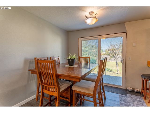 1654 CARLISLE Ln, Myrtle Point, OR 97458