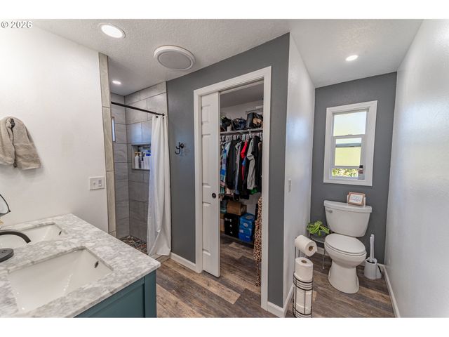 1654 CARLISLE Ln, Myrtle Point, OR 97458