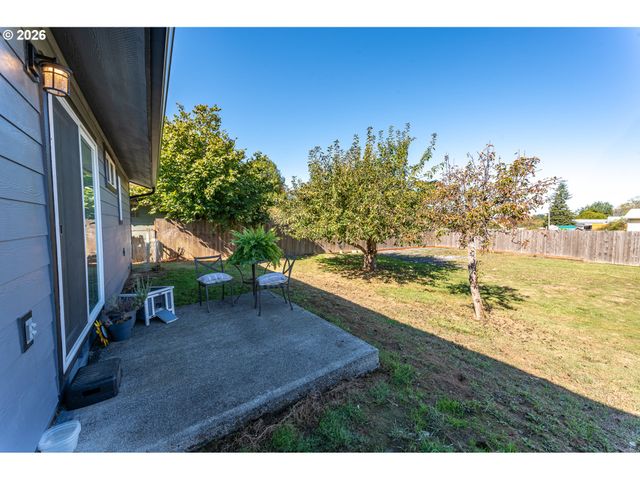 1654 CARLISLE Ln, Myrtle Point, OR 97458