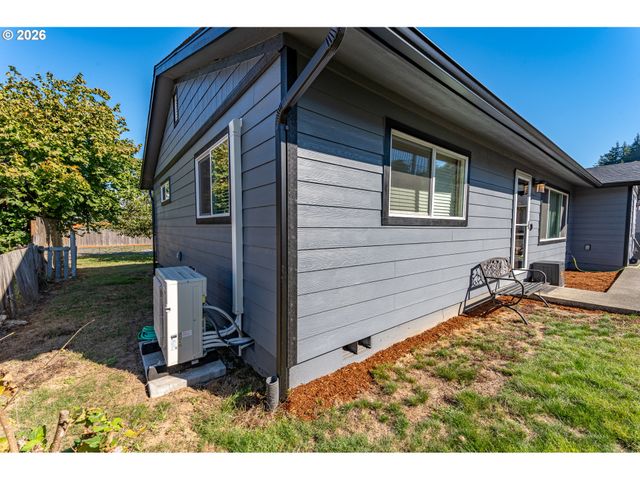 1654 CARLISLE Ln, Myrtle Point, OR 97458