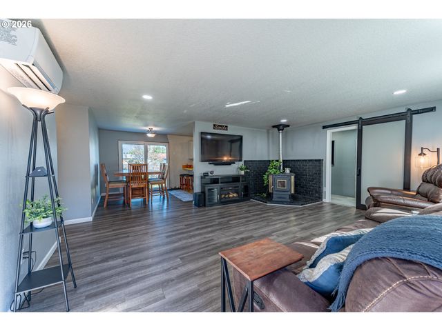 1654 CARLISLE Ln, Myrtle Point, OR 97458