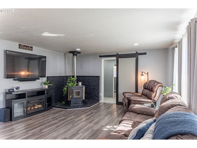 1654 CARLISLE Ln, Myrtle Point, OR 97458