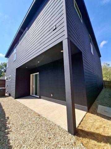 438 Bonnie View Road, Dallas, TX 75203