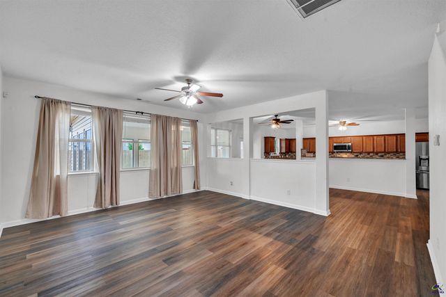 323 Haywood Drive, Kathleen, GA 31047