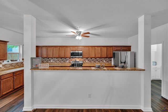 323 Haywood Drive, Kathleen, GA 31047