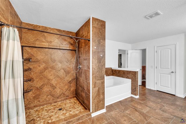 323 Haywood Drive, Kathleen, GA 31047