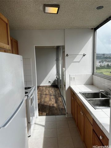 444 Nahua Street 2005, Honolulu, HI 96815