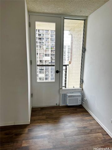 444 Nahua Street 2005, Honolulu, HI 96815