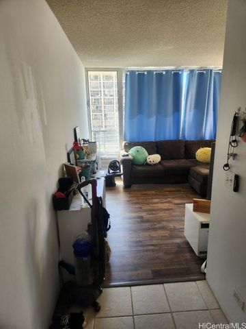 444 Nahua Street 2005, Honolulu, HI 96815