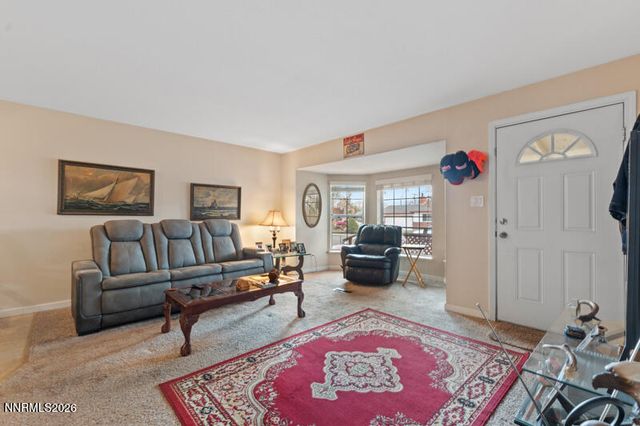 136 York Way, Sparks, NV 89431