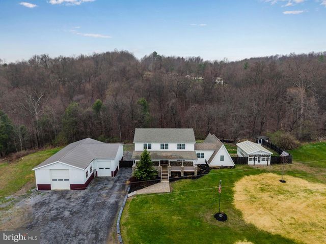 18586 MIRIAM DR, Three Springs, PA 17264