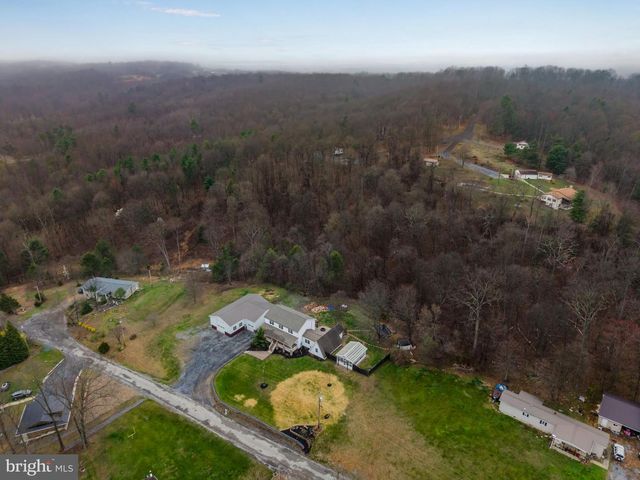 18586 MIRIAM DR, Three Springs, PA 17264