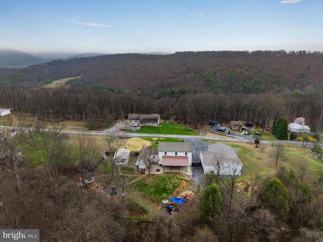 18586 MIRIAM DR, Three Springs, PA 17264