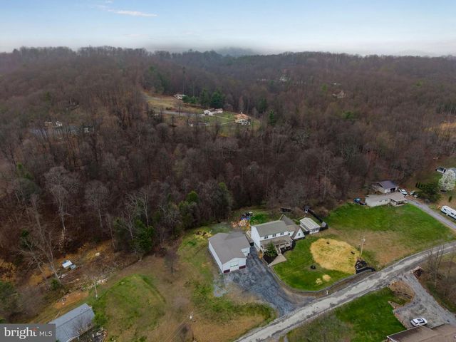 18586 MIRIAM DR, Three Springs, PA 17264