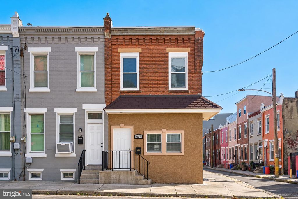 2137 N 10TH ST, PHILADELPHIA, PA 19122 — exterior