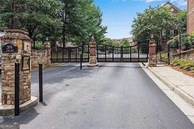 2856 Overlook Trace NE, Atlanta, GA 30324