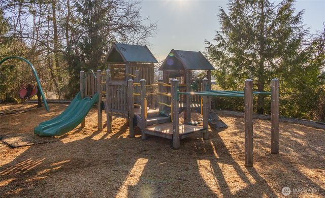 3910 Isle Way, Anacortes, WA 98211
