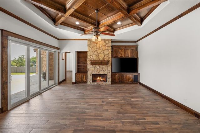 7909 Bella Flora Drive, Fort Worth, TX 76126