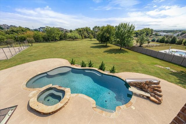 7909 Bella Flora Drive, Fort Worth, TX 76126