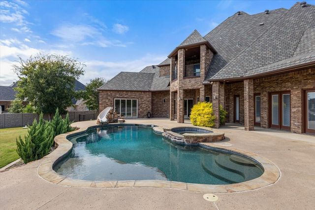 7909 Bella Flora Drive, Fort Worth, TX 76126