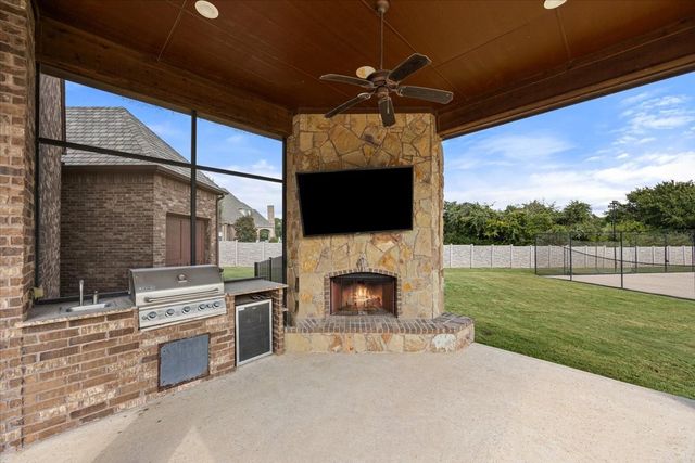 7909 Bella Flora Drive, Fort Worth, TX 76126