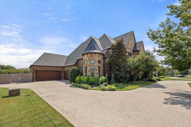 7909 Bella Flora Drive, Fort Worth, TX 76126