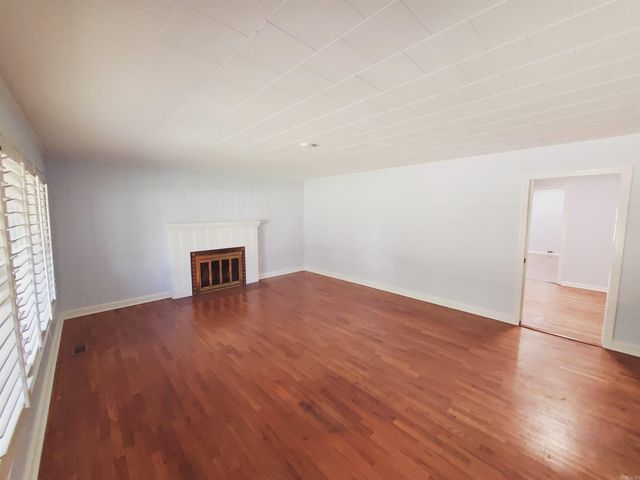 305 N 8th Avenue, Piggott, AR 72454