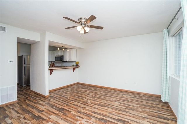 1505 W 25th Court, Lawrence, KS 66046